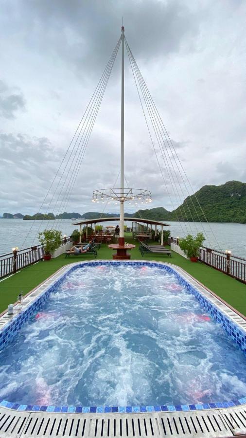 Calypso Cruises Hotel Cat Hai Exterior foto